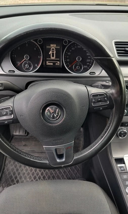 Volkswagen Passat cena 31000 przebieg: 228000, rok produkcji 2012 z Kłodzko małe 79